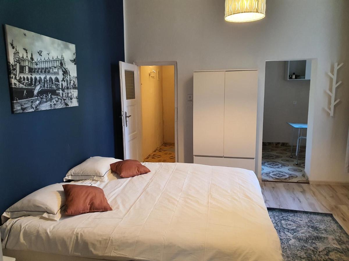 Amen Aparthotel Residence Красков Екстериор снимка